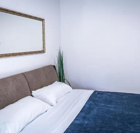 Apartamento Unit B, Luxury Downtown *